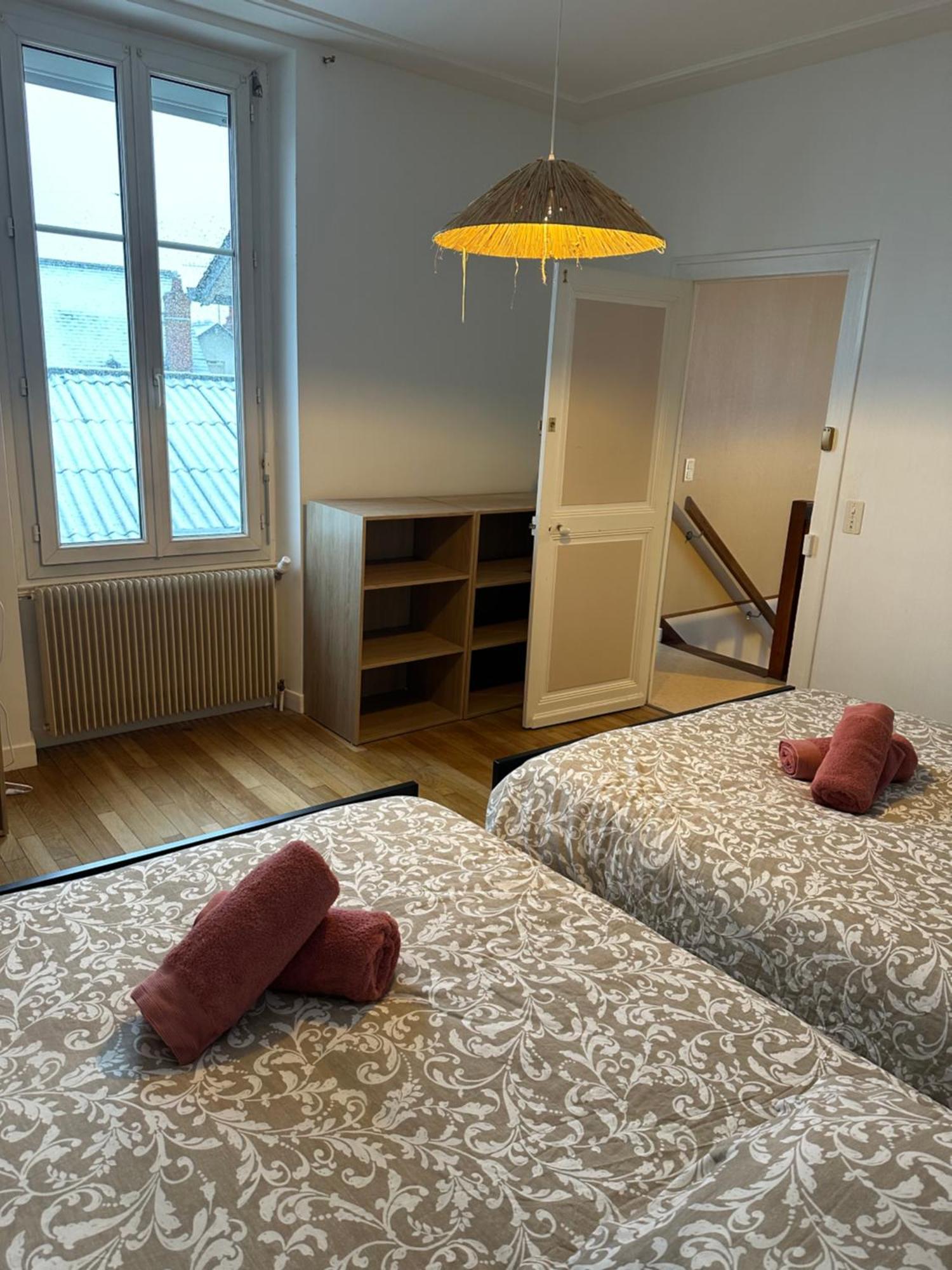Maison Nombreux Couchages, 13 Lits, 3 Sdb, Exterieur Bourges Esterno foto